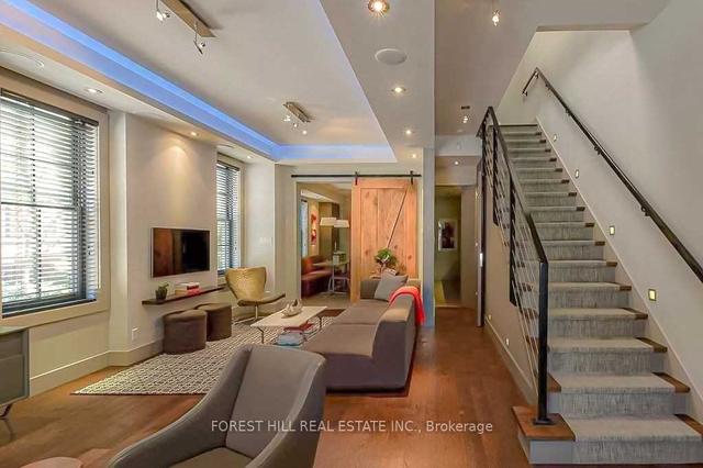 40 Beverly St, House attached with 3 bedrooms, 4 bathrooms and 1 parking in Toronto ON | Image 26