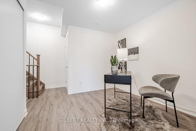 8 - 14 Marquette Ave, Townhouse with 3 bedrooms, 2 bathrooms and 1 parking in Toronto ON | Image 8