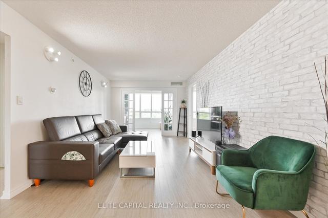 1002 - 228 Bonis Ave, Condo with 2 bedrooms, 2 bathrooms and 1 parking in Toronto ON | Image 7