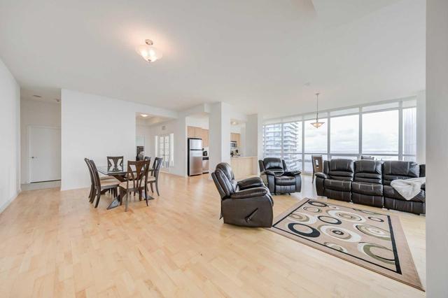5201 - 65 Bremner Blvd, Condo with 3 bedrooms, 3 bathrooms and 1 parking in Toronto ON | Image 1