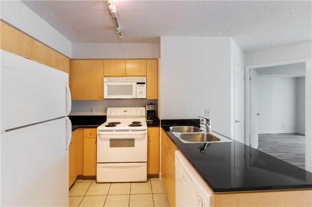 1207 - 361 Front St W, Condo with 2 bedrooms, 2 bathrooms and 1 parking in Toronto ON | Image 4
