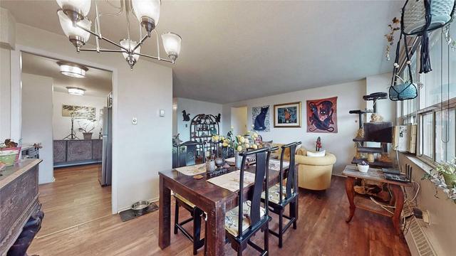 310 - 270 Palmdale Dr, Condo with 2 bedrooms, 1 bathrooms and 1 parking in Toronto ON | Image 5