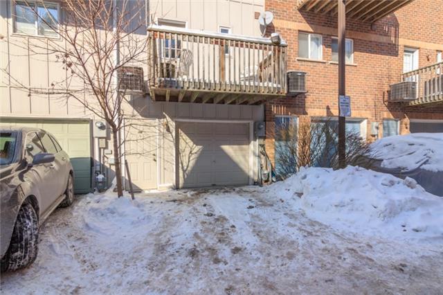 Upper - 35 Rankin Cres, House attached with 3 bedrooms, 2 bathrooms and 1 parking in Toronto ON | Image 15