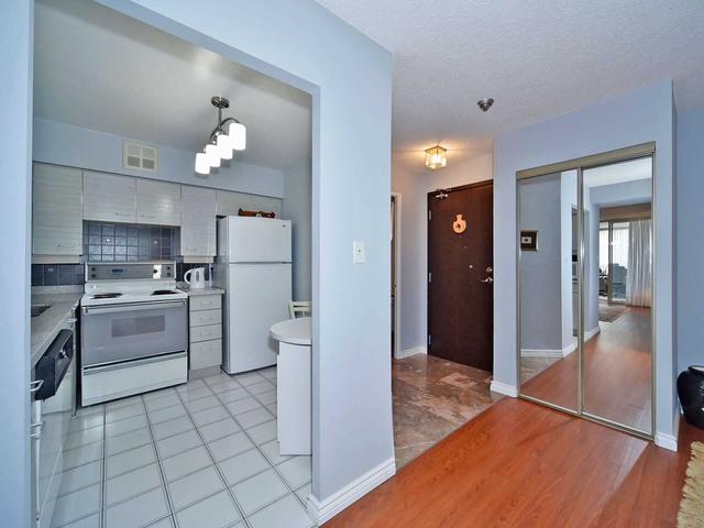 1602 - 30 Greenfield Ave, Condo with 1 bedrooms, 2 bathrooms and 1 parking in Toronto ON | Image 10