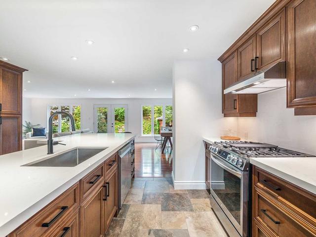 57 Woodland Park Rd, House detached with 4 bedrooms, 4 bathrooms and 2 parking in Toronto ON | Image 6