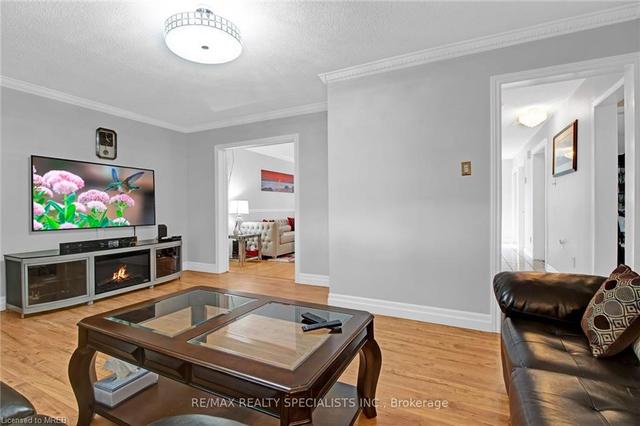 14 Brookview Road, House detached with 5 bedrooms, 2 bathrooms and null parking in Brampton ON | Image 14