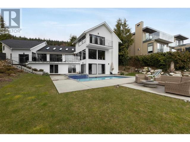 598 St. Andrews Road, House detached with 5 bedrooms, 6 bathrooms and 6 parking in West Vancouver BC | Image 40