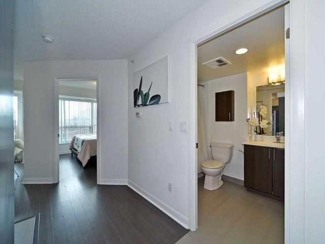 211 - 75 Norman Bethune Ave, Condo with 1 bedrooms, 1 bathrooms and 1 parking in Richmond Hill ON | Image 10