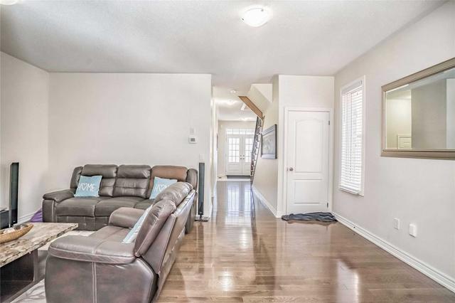67 Dawes Rd, House semidetached with 4 bedrooms, 4 bathrooms and 2 parking in Brampton ON | Image 5