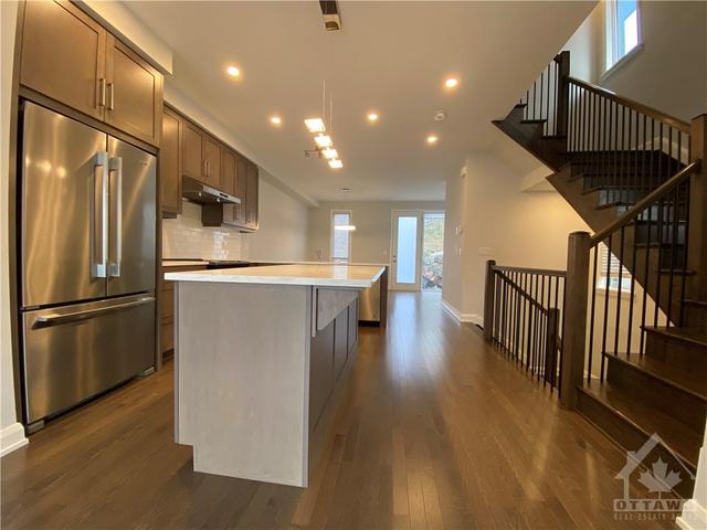 173 Boundstone Way, Townhouse with 4 bedrooms, 4 bathrooms and 2 parking in Ottawa ON | Image 15