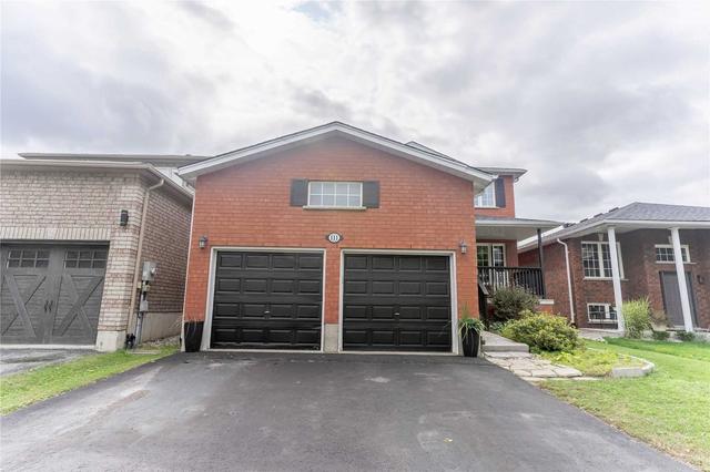 111 Crompton Dr, House detached with 3 bedrooms, 3 bathrooms and 6 parking in Barrie ON | Image 1