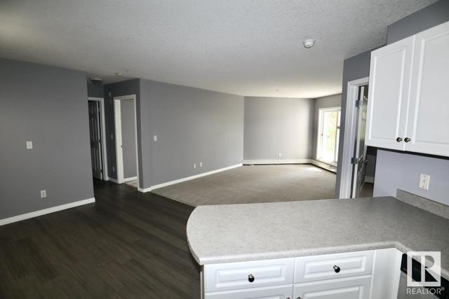 205 - 9930 100 Av, Condo with 2 bedrooms, 2 bathrooms and null parking in Fort Saskatchewan AB | Image 6