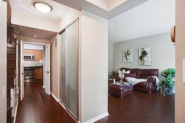 57 Mcmurrich St, Townhouse with 3 bedrooms, 3 bathrooms and 1 parking in Toronto ON | Image 20