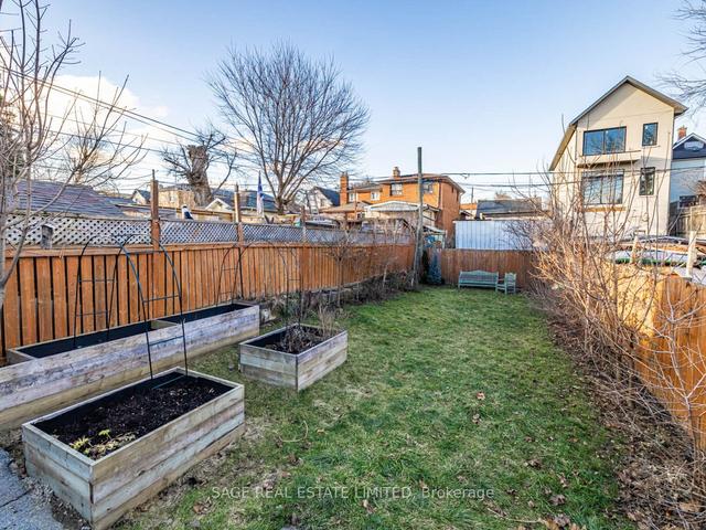 30 Bushey Ave, House detached with 3 bedrooms, 2 bathrooms and 2 parking in Toronto ON | Image 29