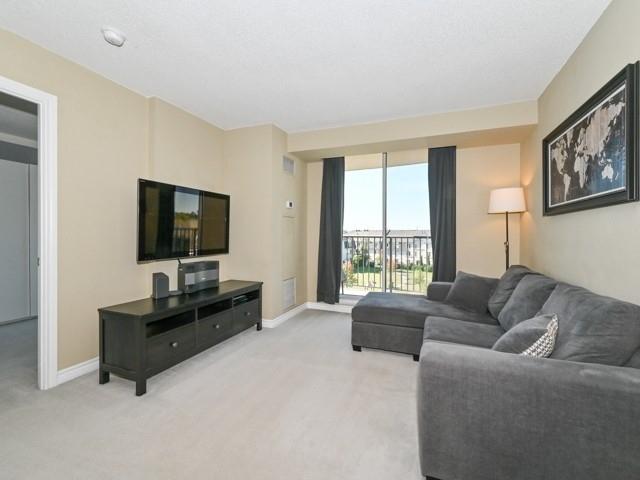 516 - 16 Dallimore Circ, Condo with 2 bedrooms, 2 bathrooms and 1 parking in Toronto ON | Image 4