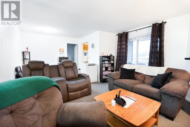 220 - 3033 Ospika Boulevard, Condo with 2 bedrooms, 2 bathrooms and null parking in Prince George BC | Image 2