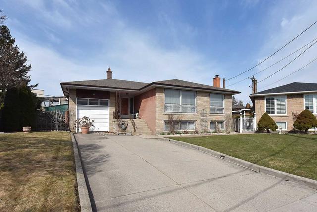 52 Lilywood Rd, House detached with 3 bedrooms, 2 bathrooms and 5 parking in Toronto ON | Image 12