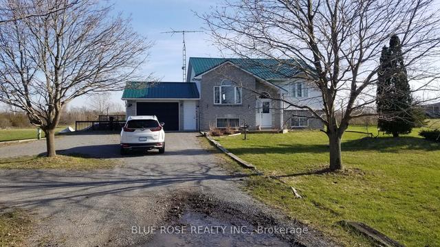 529 Swamp College Rd, House detached with 3 bedrooms, 3 bathrooms and 13 parking in Prince Edward County ON | Image 1