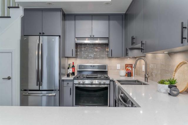 th17 - 100 Coxwell Ave, Townhouse with 2 bedrooms, 3 bathrooms and 1 parking in Toronto ON | Image 24