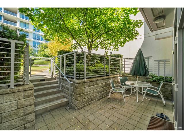 th3 - 5728 Berton Avenue, House attached with 2 bedrooms, 3 bathrooms and null parking in Vancouver BC | Image 20