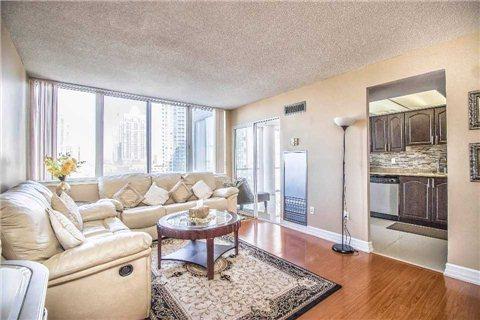 809 - 350 Webb Dr, Condo with 2 bedrooms, 2 bathrooms and 2 parking in Mississauga ON | Image 7