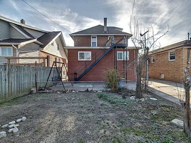 1512 Parent Ave, House detached with 4 bedrooms, 2 bathrooms and 3 parking in Windsor ON | Image 10