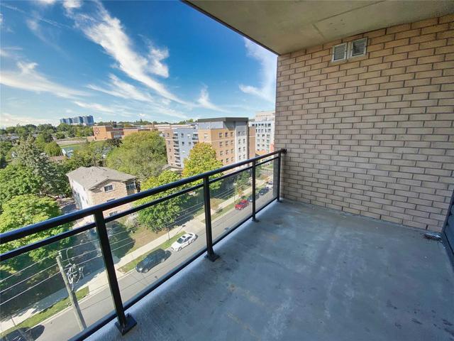 703 - 8 Hickory St W, Condo with 5 bedrooms, 5 bathrooms and 0 parking in Waterloo ON | Image 6