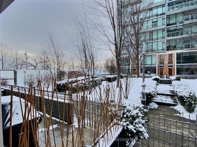 th122 - 39 Queens Quay E, Townhouse with 2 bedrooms, 3 bathrooms and 1 parking in Toronto ON | Image 32
