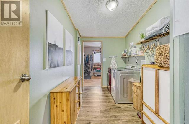 204076 Range Road 253, House other with 3 bedrooms, 2 bathrooms and null parking in Vulcan County AB | Image 4
