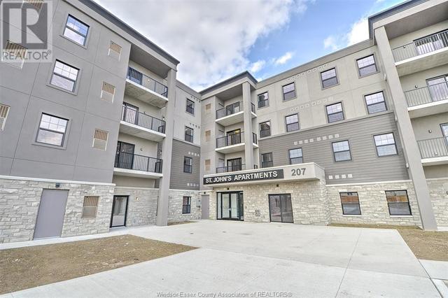 401 - 207 Brock, Condo with 2 bedrooms, 2 bathrooms and null parking in Amherstburg ON | Image 3