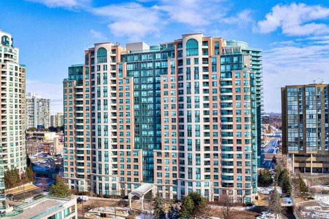 lph18 - 23 Lorraine Dr, Condo with 2 bedrooms, 3 bathrooms and 1 parking in Toronto ON | Image 11