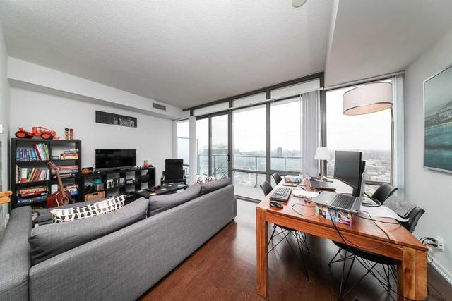 2801 - 832 Bay St, Condo with 1 bedrooms, 1 bathrooms and 0 parking in Toronto ON | Image 8