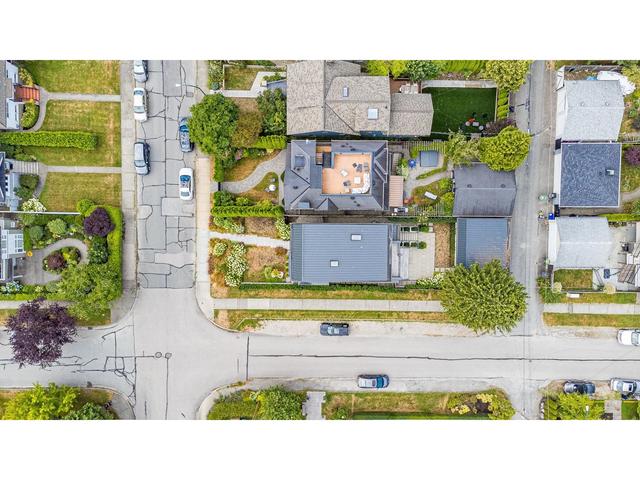 3505 W 12th Avenue, House detached with 4 bedrooms, 4 bathrooms and null parking in Vancouver BC | Image 36