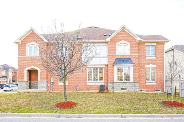 2 Westolivia Tr, House semidetached with 4 bedrooms, 4 bathrooms and 3 parking in Vaughan ON | Image 1