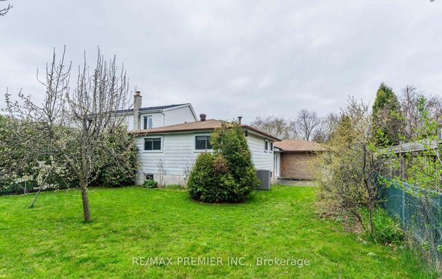 3225 Rymal Rd, House detached with 3 bedrooms, 3 bathrooms and 4 parking in Mississauga ON | Image 9
