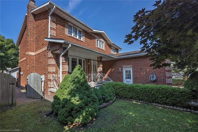 679 Parkside Crescent, House detached with 6 bedrooms, 4 bathrooms and 6 parking in Kingston ON | Image 7