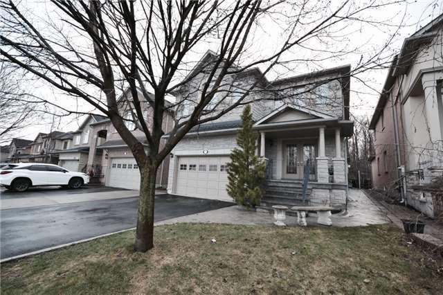 294 Thornhill Woods Dr, House detached with 4 bedrooms, 5 bathrooms and 4 parking in Vaughan ON | Image 2
