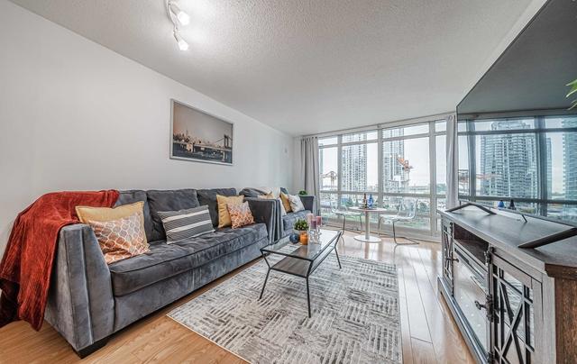 801 - 397 Front St W, Condo with 1 bedrooms, 1 bathrooms and 1 parking in Toronto ON | Image 7