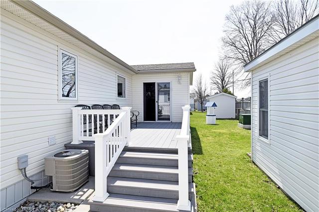 17 - 5700 Blackwell Side Road, House detached with 2 bedrooms, 2 bathrooms and null parking in Sarnia ON | Image 27