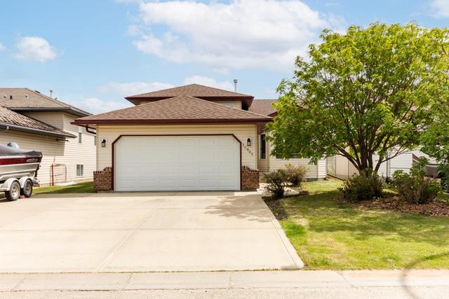 10905 88a Street, House detached with 4 bedrooms, 2 bathrooms and 5 parking in Grande Prairie AB | Image 39