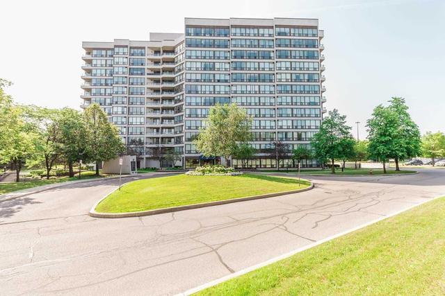 801 - 12 Laurelcrest St, Condo with 2 bedrooms, 2 bathrooms and 3 parking in Brampton ON | Image 1