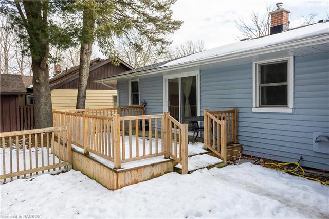 826 11th Street W, House detached with 2 bedrooms, 1 bathrooms and null parking in Owen Sound ON | Image 41