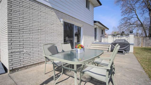 23 Orlando Dr, House detached with 3 bedrooms, 3 bathrooms and 4 parking in St. Catharines ON | Image 32