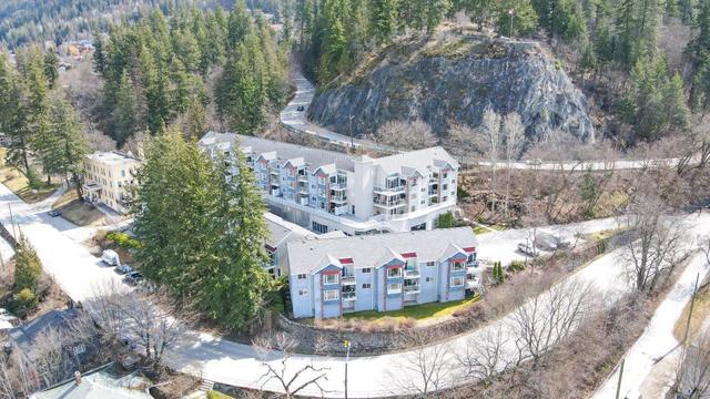15 - 38 High Street, Condo with 1 bedrooms, 2 bathrooms and 1 parking in Nelson BC | Image 44