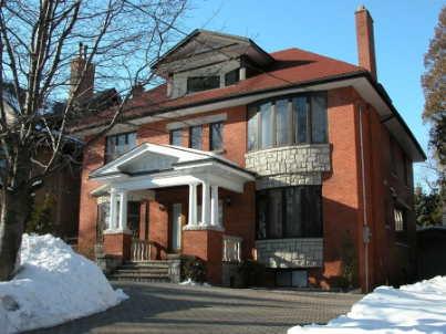 212 Balmoral Ave, House detached with 5 bedrooms, 5 bathrooms and 5 parking in Toronto ON | Image 1