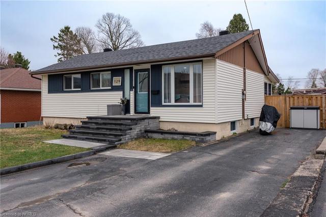 129 Eugene Road, House detached with 4 bedrooms, 2 bathrooms and 4 parking in North Bay ON | Image 1