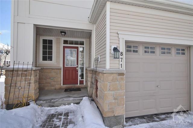 871 Kennacraig Private, Townhouse with 3 bedrooms, 3 bathrooms and 3 parking in Ottawa ON | Image 3