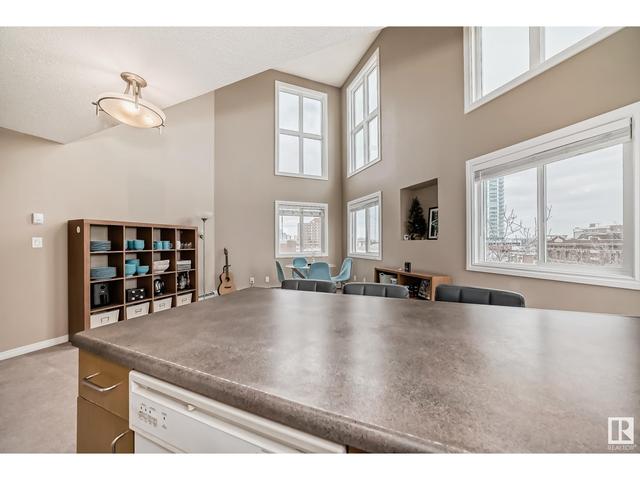 402 - 10118 95 St Nw, Condo with 2 bedrooms, 2 bathrooms and null parking in Edmonton AB | Image 10