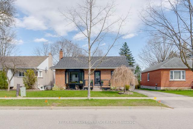 145 Cook St, House detached with 3 bedrooms, 2 bathrooms and 3 parking in Barrie ON | Image 34