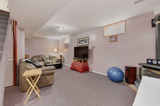 338 Emms Dr, House detached with 3 bedrooms, 2 bathrooms and 6 parking in Barrie ON | Image 27